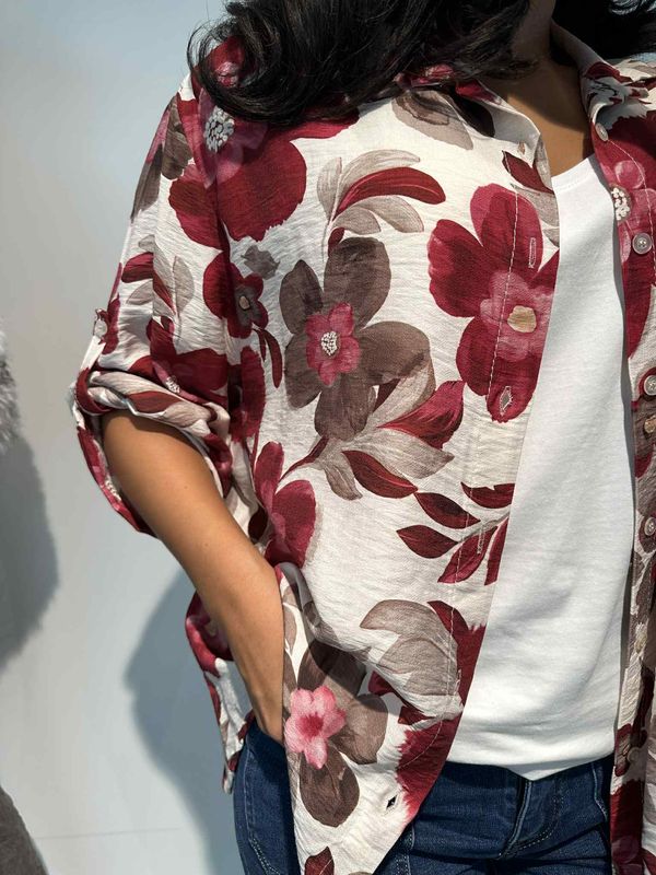 Laura Bluse Vinrød