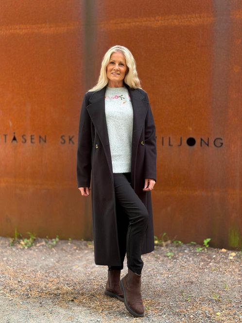 Hovedbilde Camille Kåpe Sort