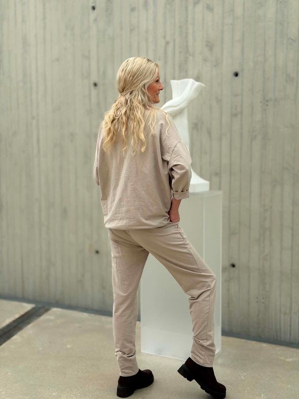 Friday Joggedress Beige