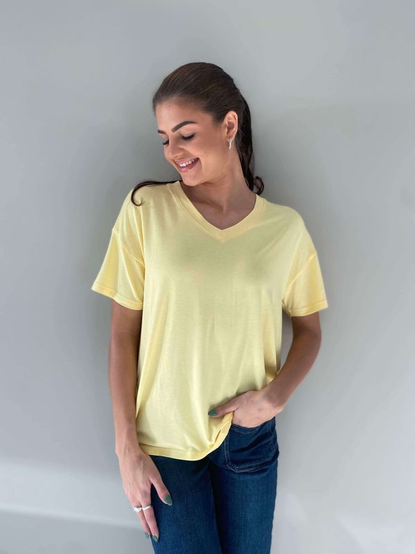 Pepper Basic T-Skjorte V-Hals Gul