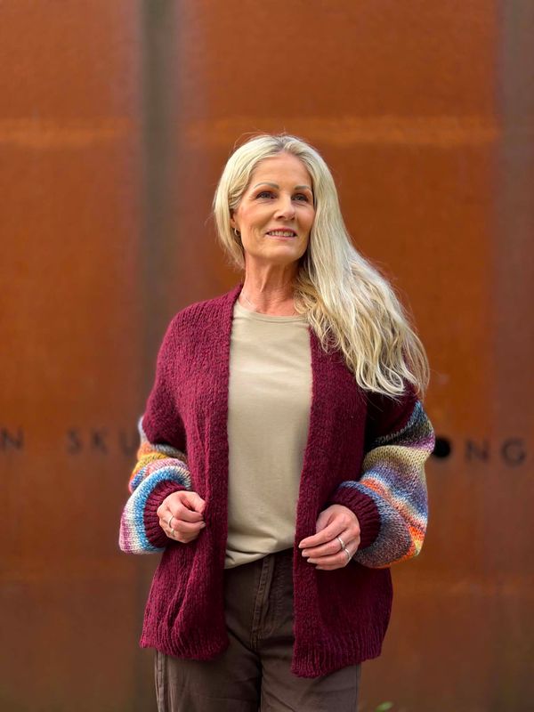 Pia Cardigan Vinrød