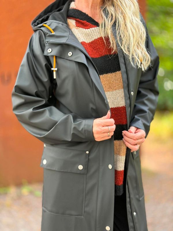 Freya Jakke Sort