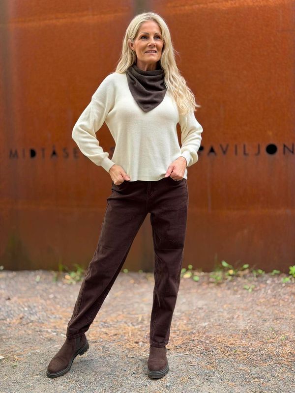 Nira Genser Hvit