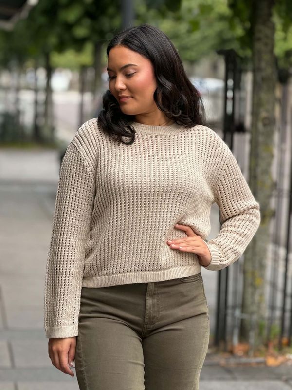 Lina Genser Beige