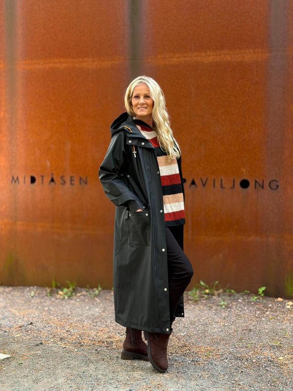 Freya Jakke Sort