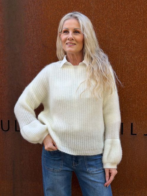 Hovedbilde Mikela Genser Hvit